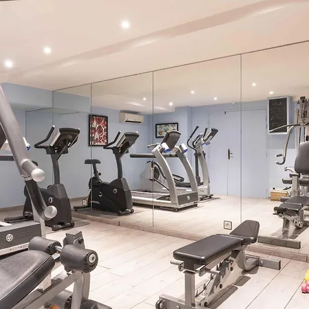 Le Manoir De La Poterie & מלון