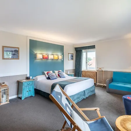 מלון Le Manoir De La Poterie & 4*