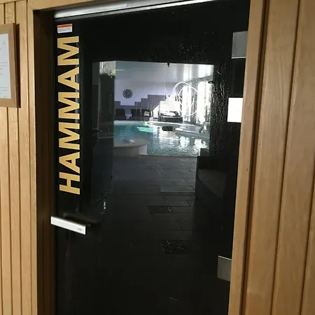 Le Manoir De La Poterie & Hotell 4*