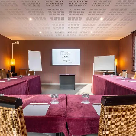 Le Manoir De La Poterie & מלון