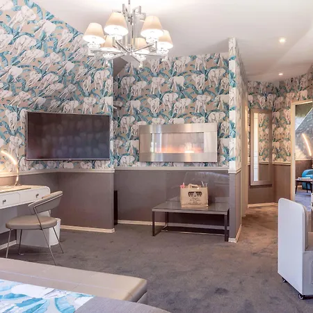 Le Manoir De La Poterie & Hotell 4*