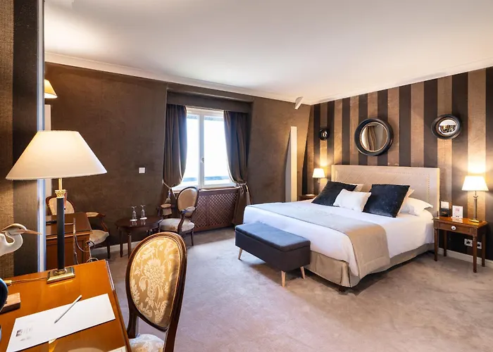 Le Manoir De La Poterie & Hotel Cricquebœuf