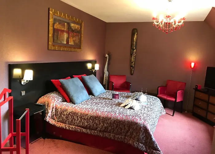 Le Manoir De La Poterie & Hotel 4*