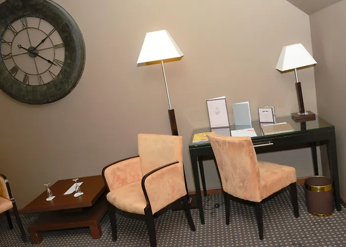 Le Manoir De La Poterie & Cricquebœuf