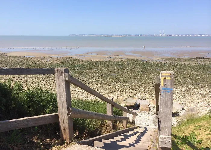 Le Manoir De La Poterie & Cricquebœuf