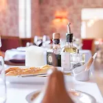 Le Manoir De La Poterie & 4*