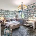 Le Manoir De La Poterie & Hotel