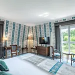 Le Manoir De La Poterie & Cricquebœuf