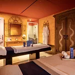 Le Manoir De La Poterie & Hotel Cricquebœuf