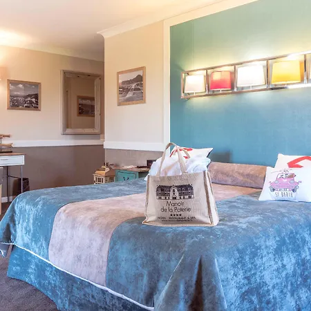 Le Manoir De La Poterie & Отель