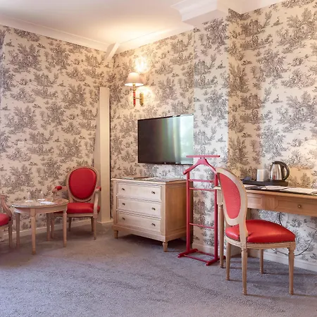 Hotel Le Manoir De La Poterie & 4*