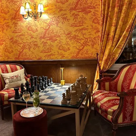Hotell Le Manoir De La Poterie & Cricquebœuf