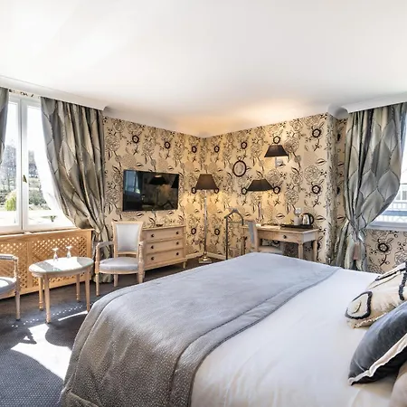 Le Manoir De La Poterie&spa Hotel 4*