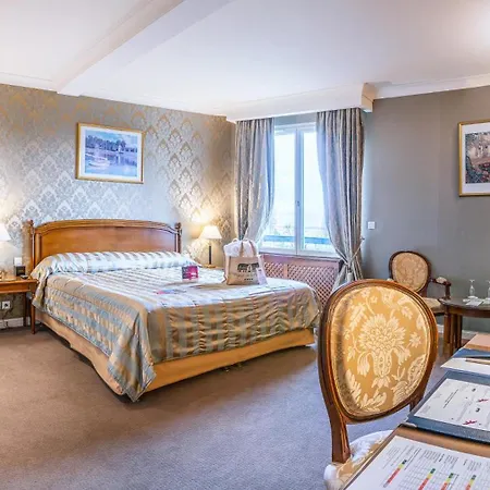 Le Manoir De La Poterie & Hotel