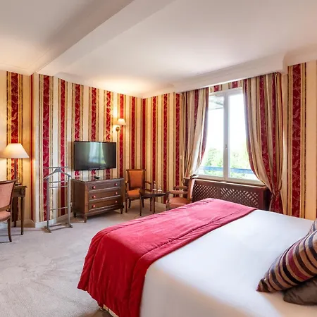 Le Manoir De La Poterie & Hotell