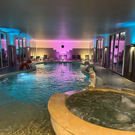 Hotel Le Manoir De La Poterie & 4*