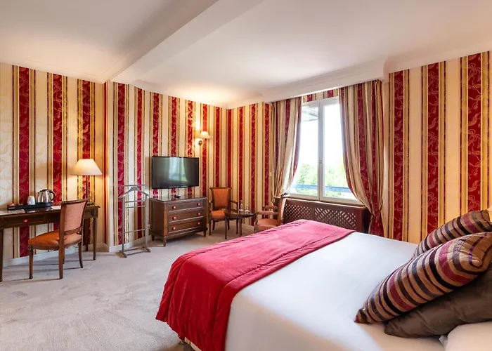 Le Manoir De La Poterie & Отель